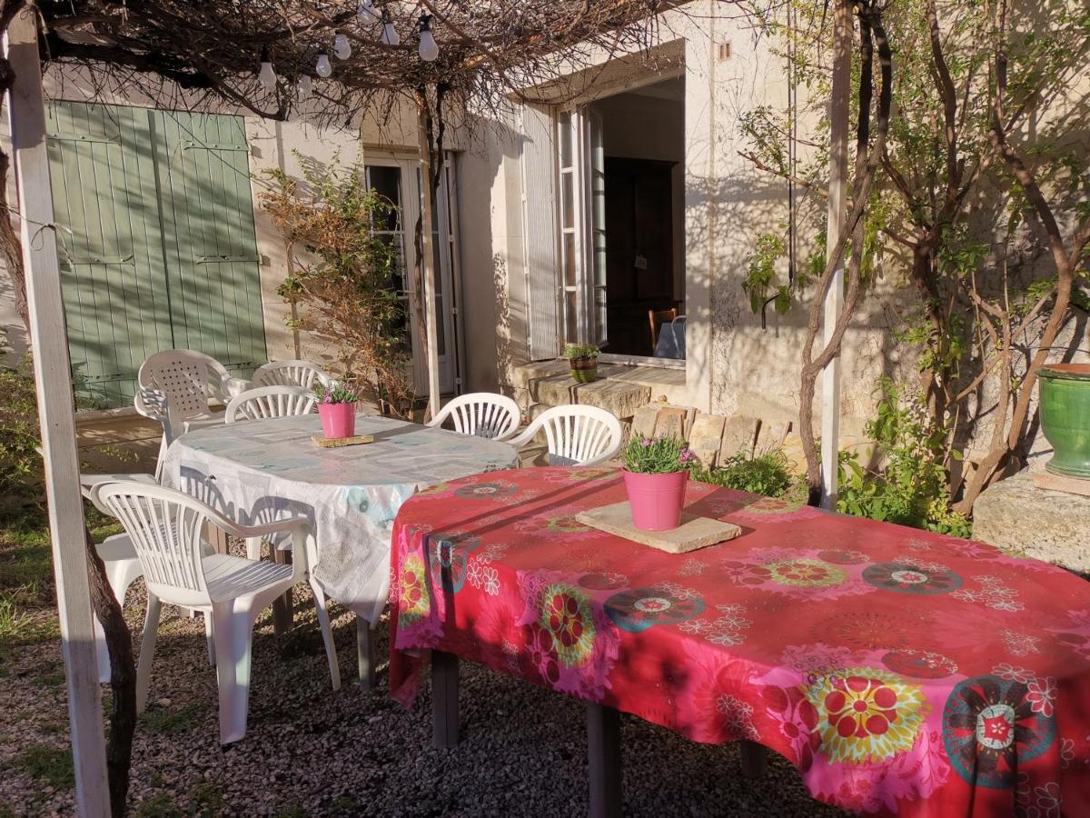 La Taniere 16 Couchages Villa Vergeze Exterior photo
